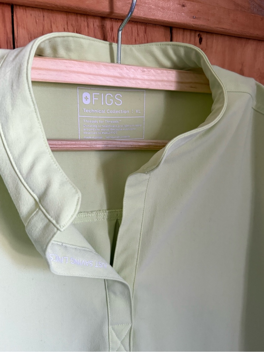FIGS | Rafaela scrub top - Picture 2 of 2